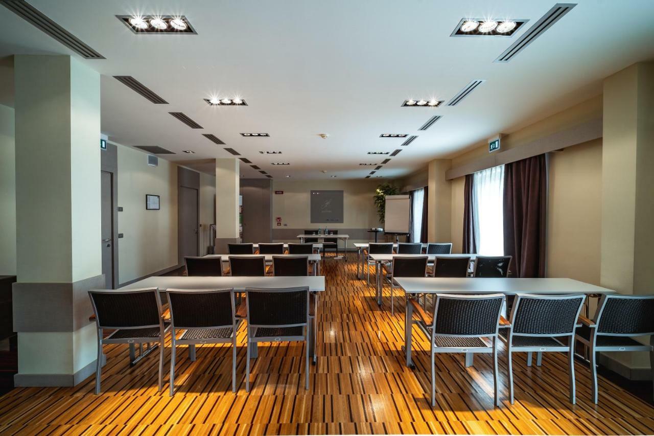 Jazz Hotel أولبيا المظهر الخارجي الصورة